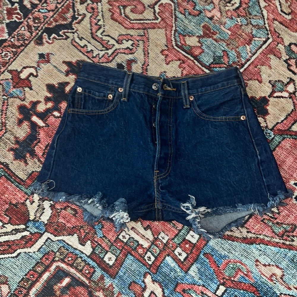 Levi’s 501 Cut Off Shorts
